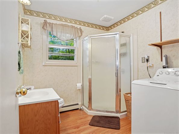 48 Pomona Road, Trumbull CT 06611