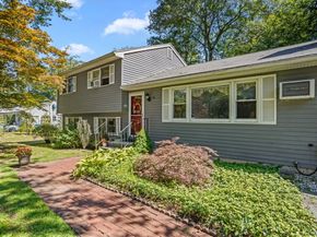 48 Pomona Road, Trumbull CT 06611