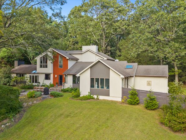 61 Marchant Road, Redding CT 06896