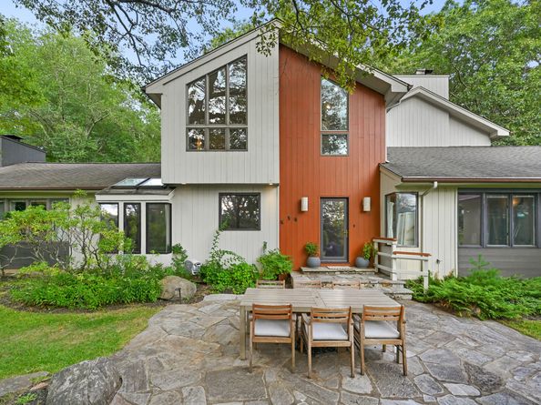 61 Marchant Road, Redding CT 06896