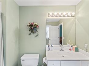 1702 Pinnacle Way 1702, Danbury CT 06811