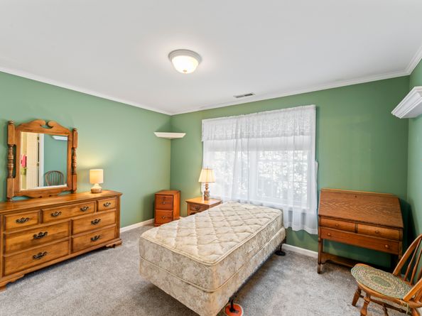 1702 Pinnacle Way 1702, Danbury CT 06811