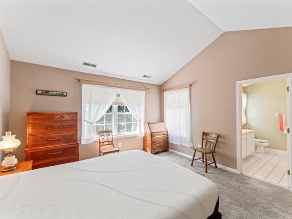 1702 Pinnacle Way 1702, Danbury CT 06811