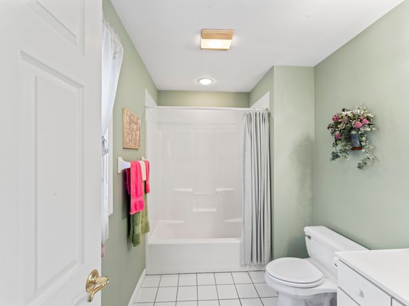 1702 Pinnacle Way 1702, Danbury CT 06811