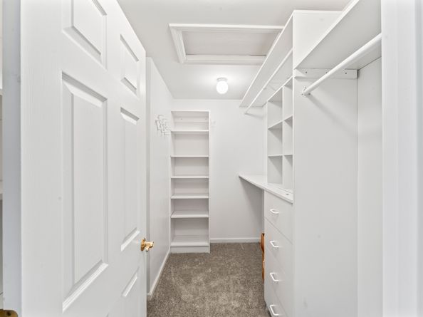 1702 Pinnacle Way 1702, Danbury CT 06811