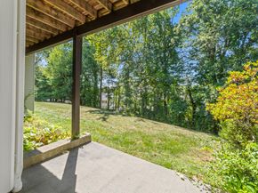 1702 Pinnacle Way 1702, Danbury CT 06811
