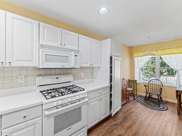 1702 Pinnacle Way 1702, Danbury CT 06811