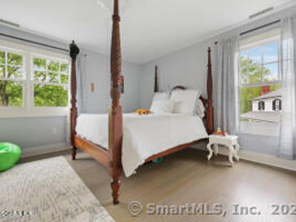29 Griffith Road, Greenwich CT 06878