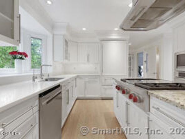 29 Griffith Road, Greenwich CT 06878