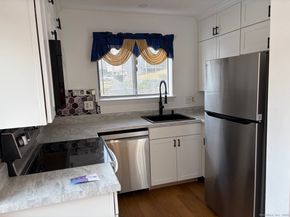 8 Ann Drive APT B, Danbury CT 06810