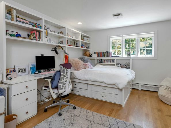 75 W Glen Drive, Stamford CT 06902