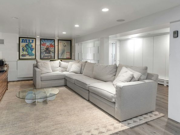 75 W Glen Drive, Stamford CT 06902
