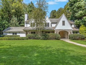 75 W Glen Drive