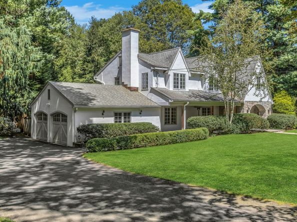 75 W Glen Drive, Stamford CT 06902