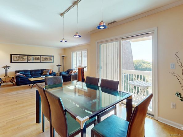 61 Seaview Avenue APT 55, Stamford CT 06902