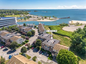 61 Seaview Avenue