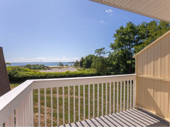 61 Seaview Avenue APT 55, Stamford CT 06902