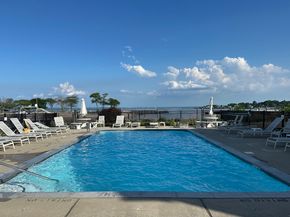 61 Seaview Avenue APT 55, Stamford CT 06902