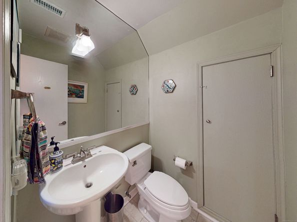 61 Seaview Avenue APT 55, Stamford CT 06902