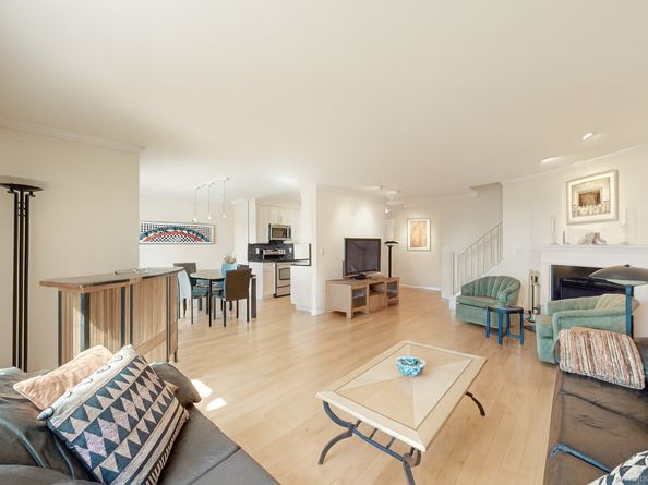 61 Seaview Avenue APT 55, Stamford CT 06902