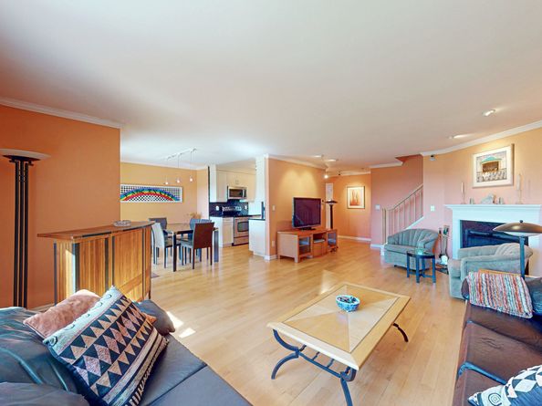 61 Seaview Avenue APT 55, Stamford CT 06902