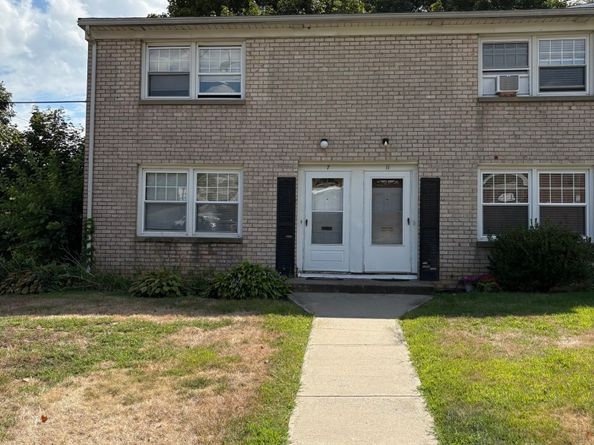 7 Stone Ridge Road, Bridgeport CT 06606