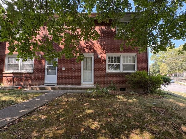 7 Stone Ridge Road, Bridgeport CT 06606