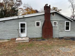 5 Shepaug Road, Newtown CT 06482