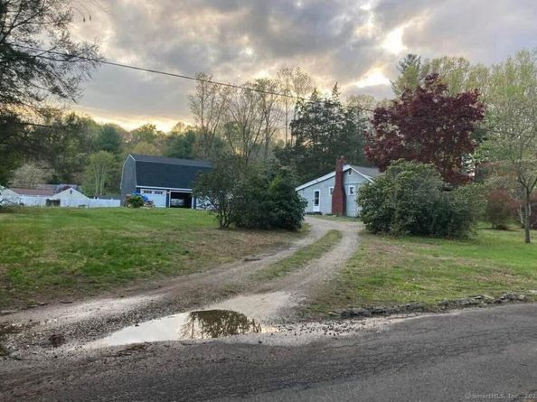 5 Shepaug Road, Newtown CT 06482