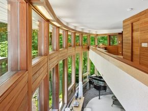 22 Father Peters Lane, New Canaan CT 06840