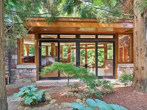 22 Father Peters Lane, New Canaan CT 06840