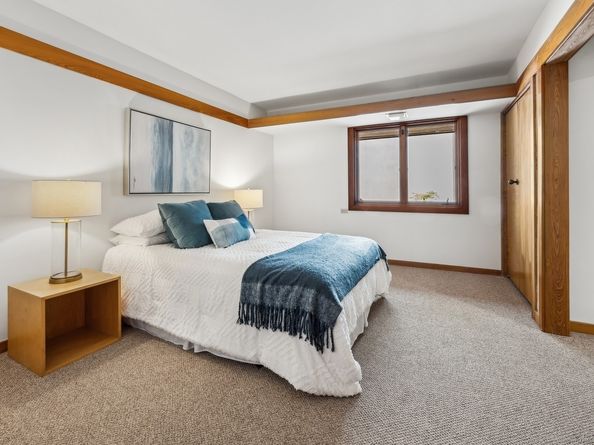 22 Father Peters Lane, New Canaan CT 06840