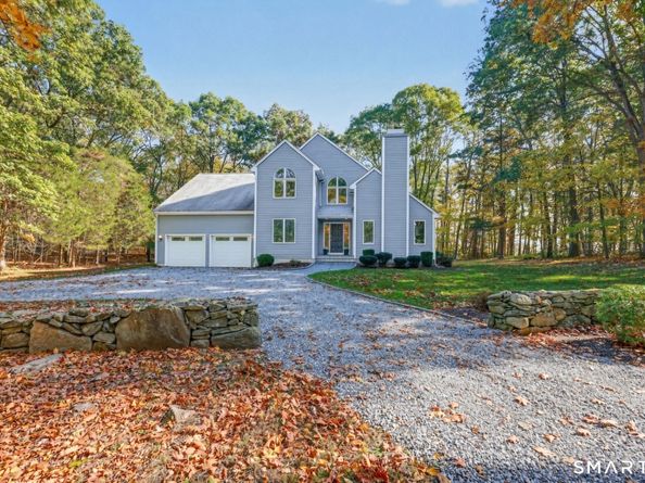 40 April Drive, Easton CT 06612
