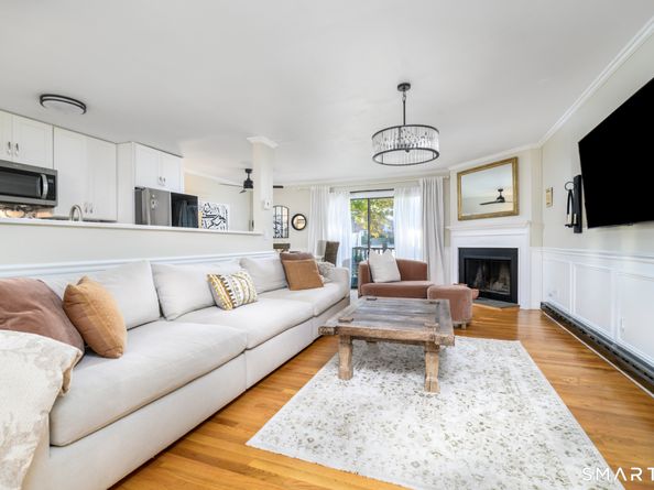 76 Maple Tree Avenue 3, Stamford CT 06906