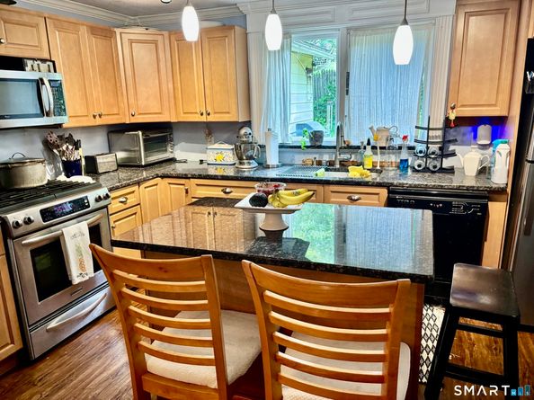 20 Hickok Avenue, Bethel CT 06801