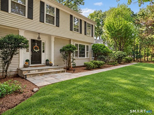 550 Wellington Drive, Fairfield CT 06824
