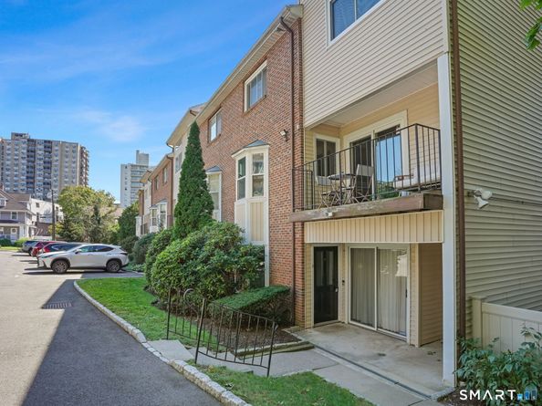 170 Forest Street 9, Stamford CT 06901