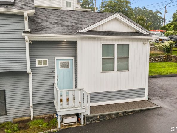 65 Sterling Street, Fairfield CT 06825