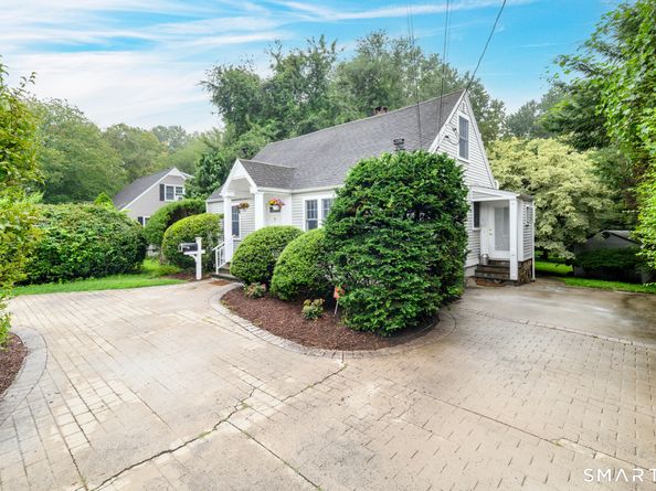 271 Jeniford Road, Fairfield CT 06824