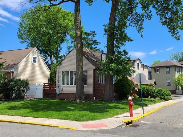 792 Kingsland Avenue, Ridgefield NJ 07657