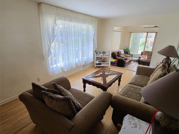 792 Kingsland Avenue, Ridgefield NJ 07657