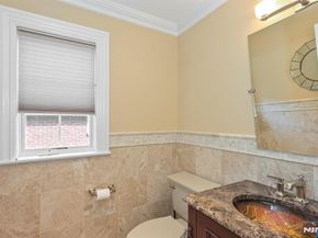 1044 Fairview Lane, Fort Lee NJ 07024