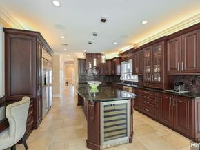 1044 Fairview Lane, Fort Lee NJ 07024
