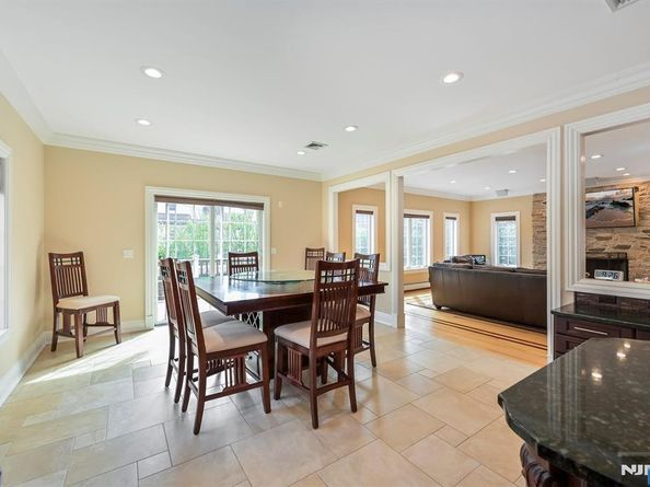 1044 Fairview Lane, Fort Lee NJ 07024