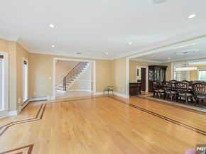 1044 Fairview Lane, Fort Lee NJ 07024
