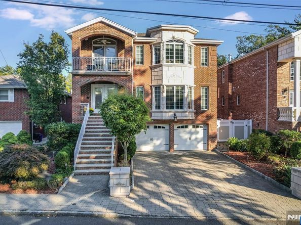 1044 Fairview Lane, Fort Lee NJ 07024