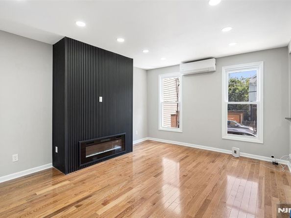 299 Halladay Street, Jersey City NJ 07304
