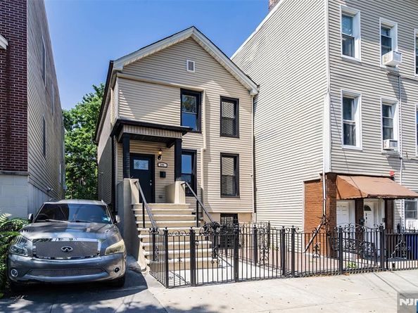 299 Halladay Street, Jersey City NJ 07304