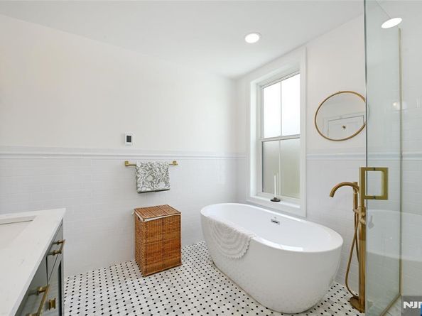 704 Garden Street, Hoboken NJ 07030