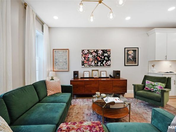 704 Garden Street, Hoboken NJ 07030